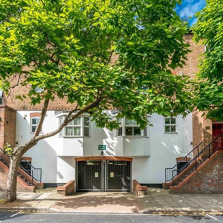 Splendid Apartment Near Vauxhall Tube Лондон Экстерьер фото