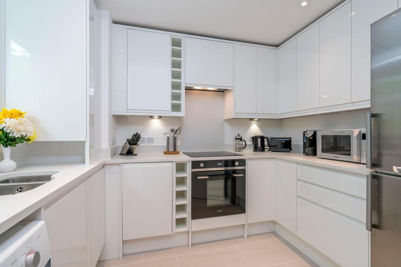 Splendid Apartment Near Vauxhall Tube Лондон Экстерьер фото