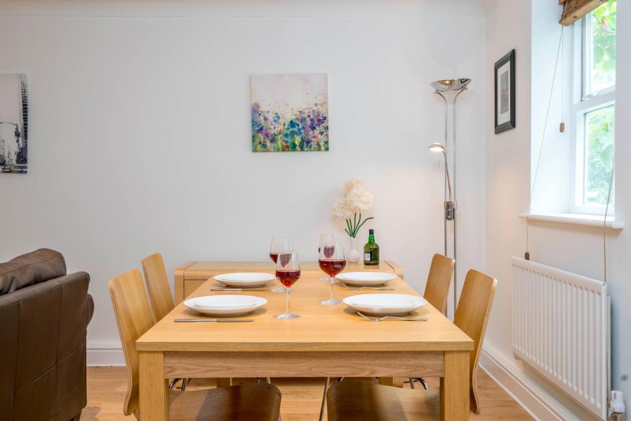 Splendid Apartment Near Vauxhall Tube Лондон Экстерьер фото